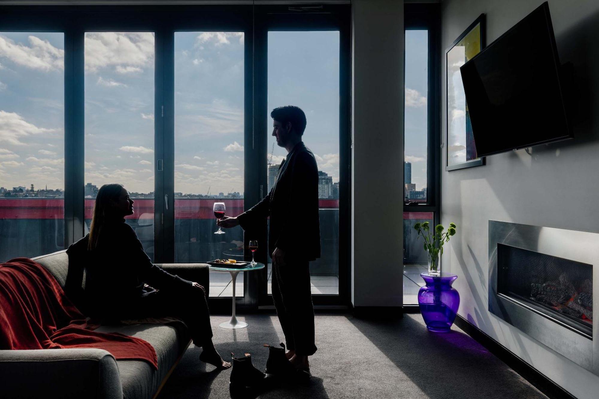 The Cullen Melbourne - Art Series Eksteriør bilde The interior of a Sky Suite
