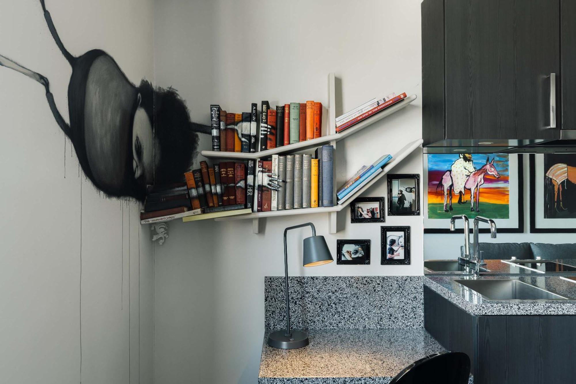 The Cullen Melbourne - Art Series Eksteriør bilde A wall-mounted pot rack